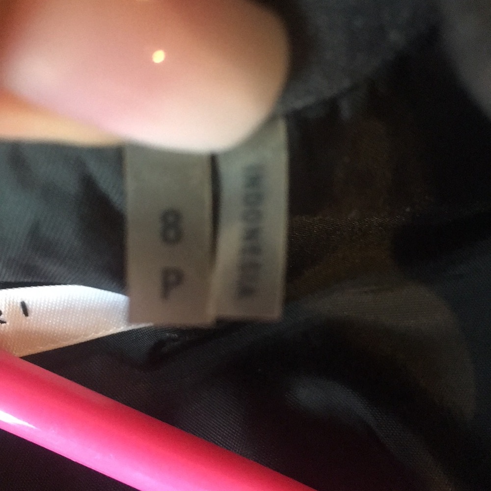 *24 HR SALE* Tahari suit jacket 8P - Picture 6 of 7